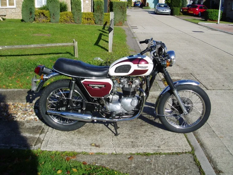 Triumph TR 6 Thunderbird