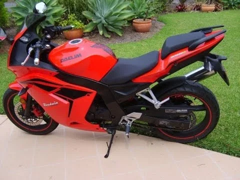 Daelim Roadsport 250