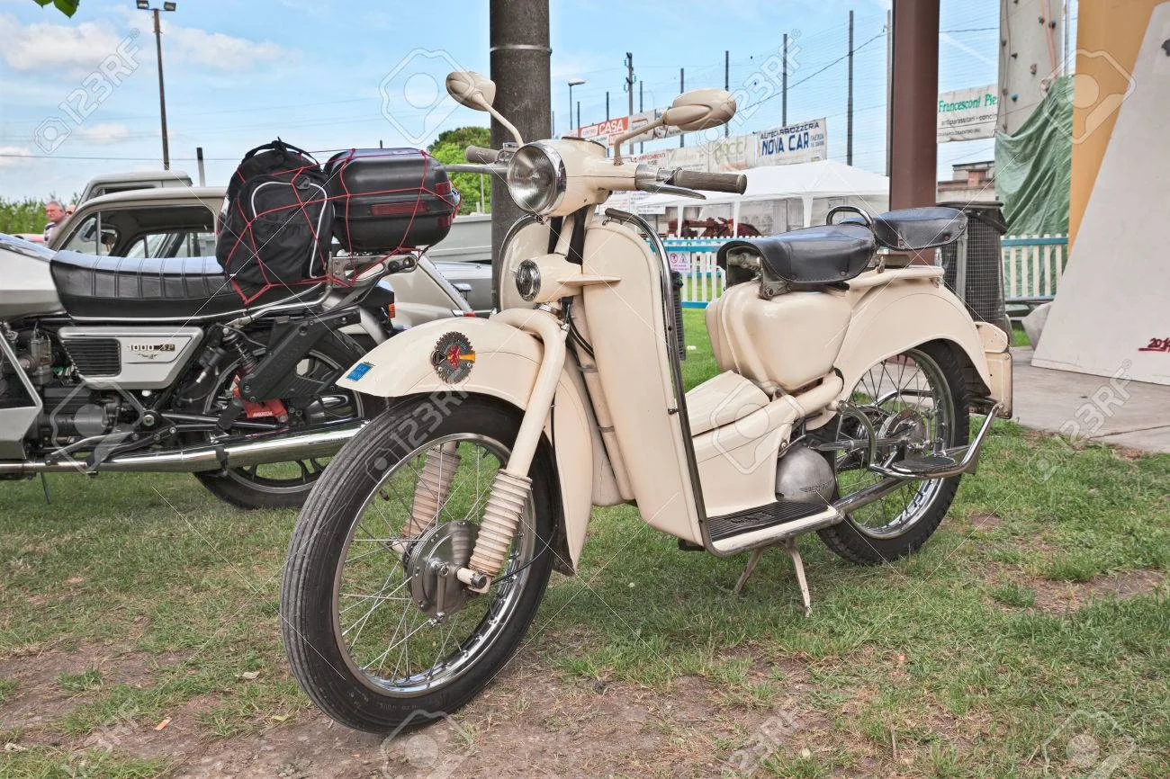 Aermacchi HD 150 Zeffiro