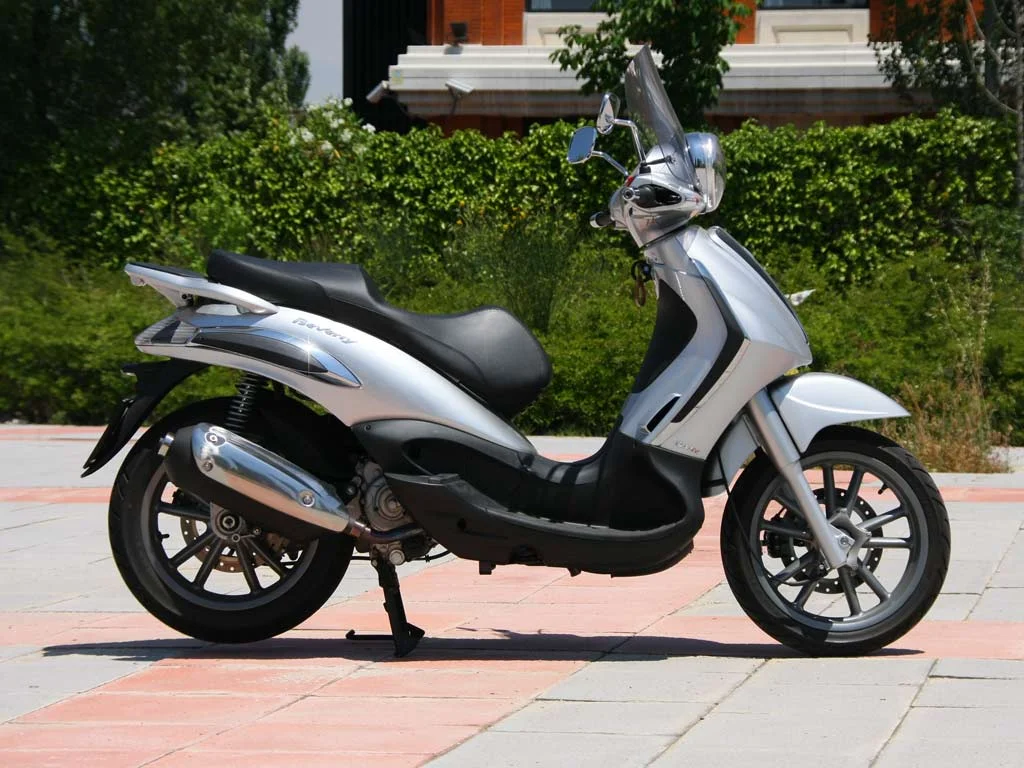 Piaggio Beverly Tourer 300