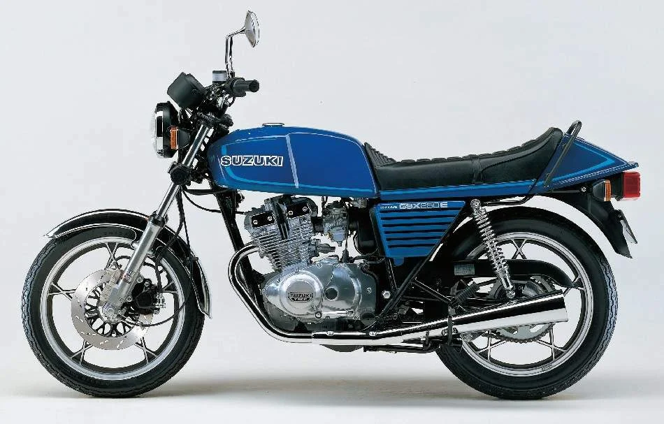 Suzuki GNX 250 E