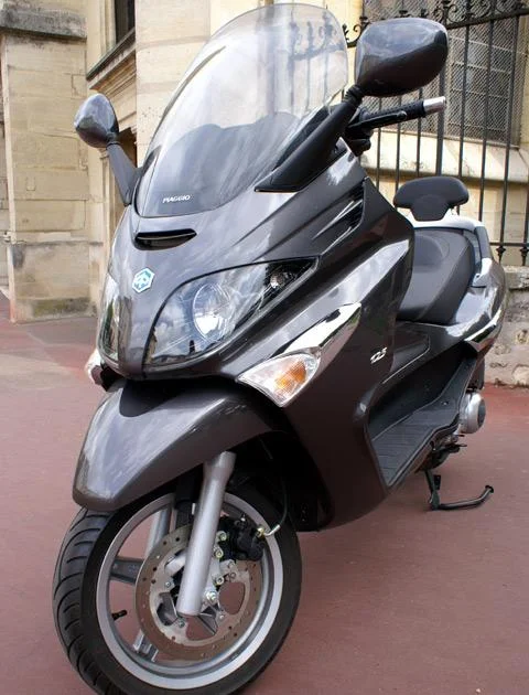 Piaggio XEvo 125