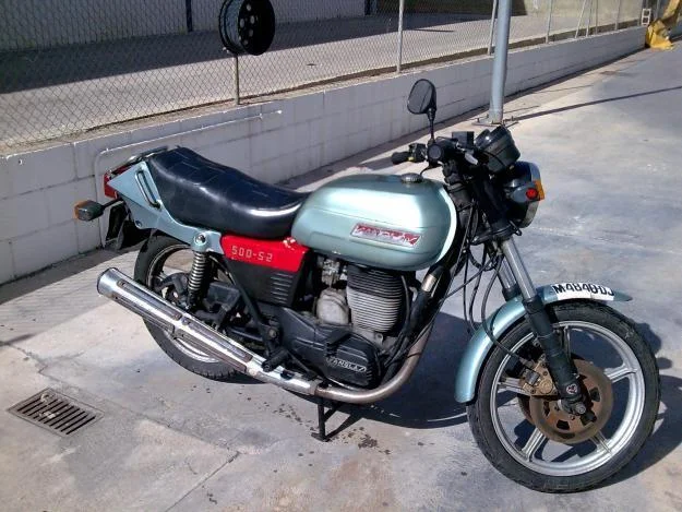 Sanglas 400 F