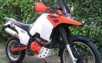 Suzuki DR Big 750 S