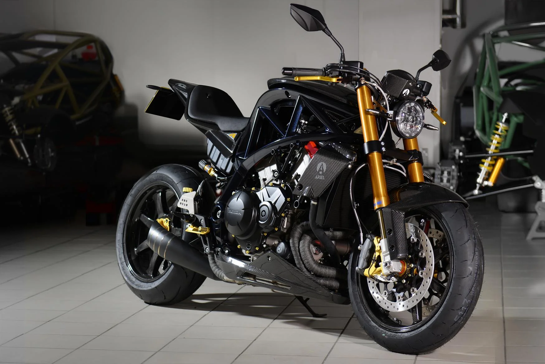 Ariel Ace 2017