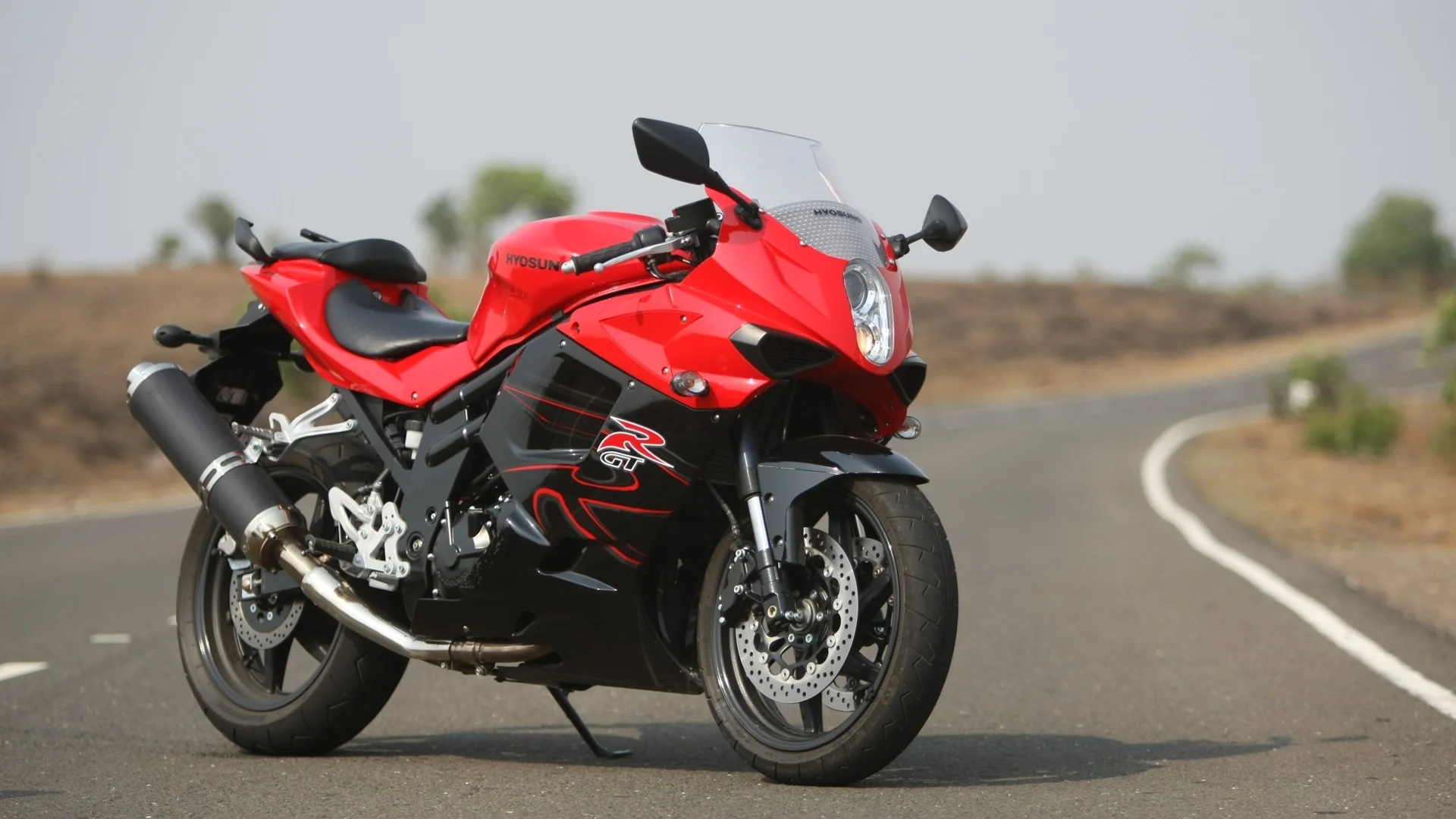 Hyosung GT250