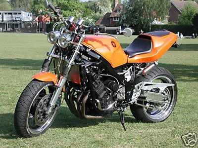 Yamaha FZ 750