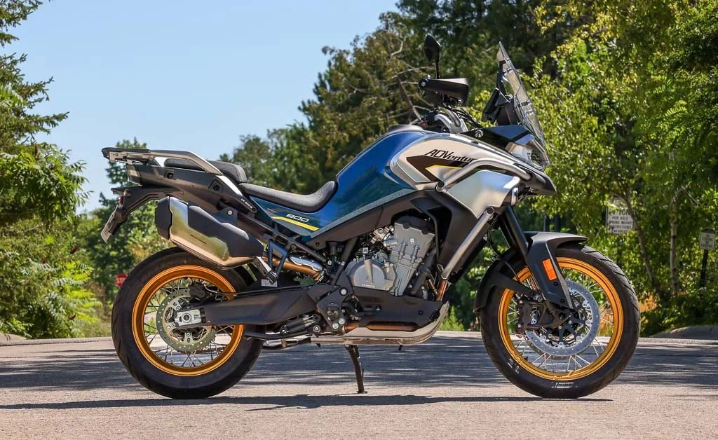 CF Moto 800 Adventura Street