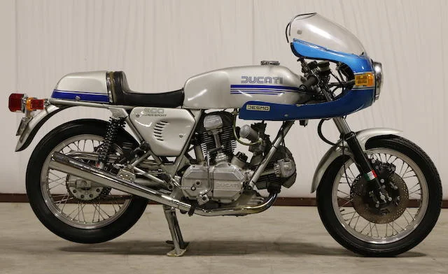 Ducati 900 SS