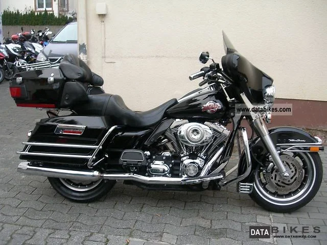 Harley-Davidson FLHTCU Ultra Classic Electra Glide