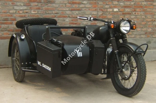 Chang-Jiang 750 J-1 (with sidecar)