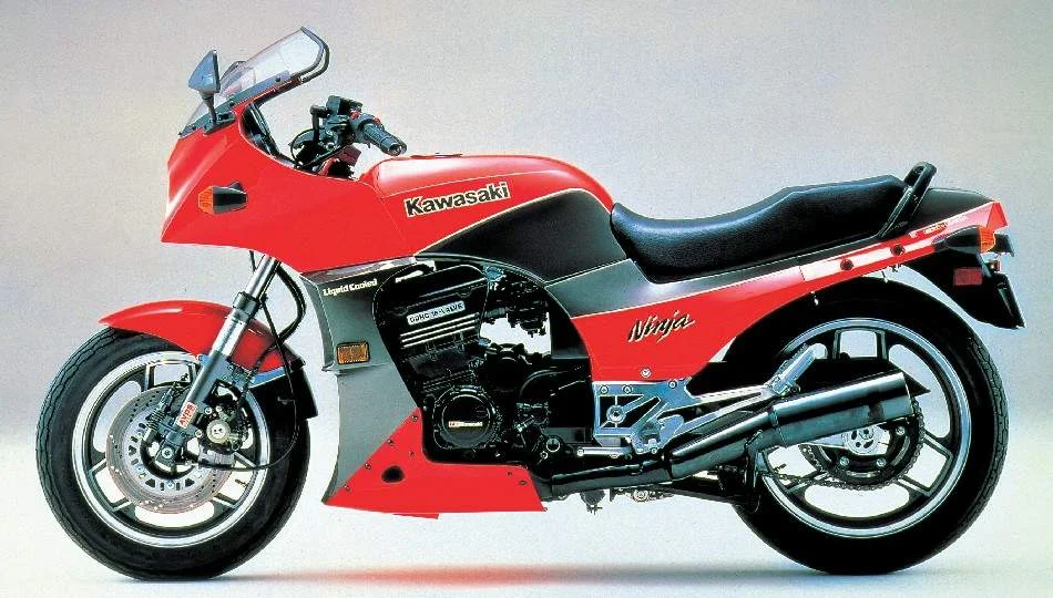 Kawasaki GPZ 900 R