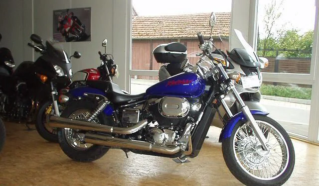 Honda VT 750 DC Black Widow