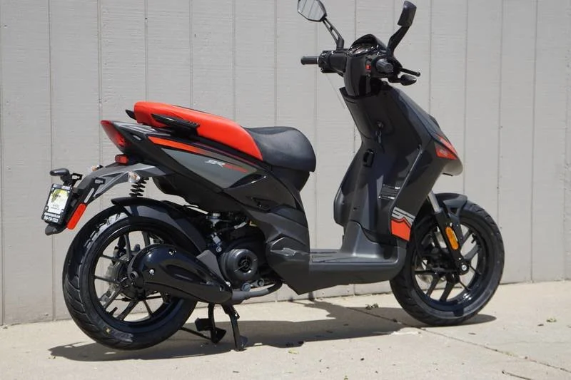 Aprilia SR Motard 50