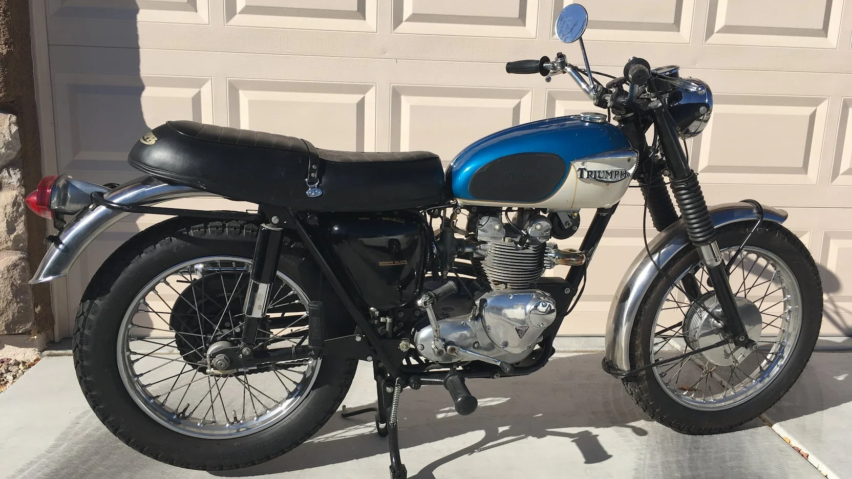 Triumph T100C