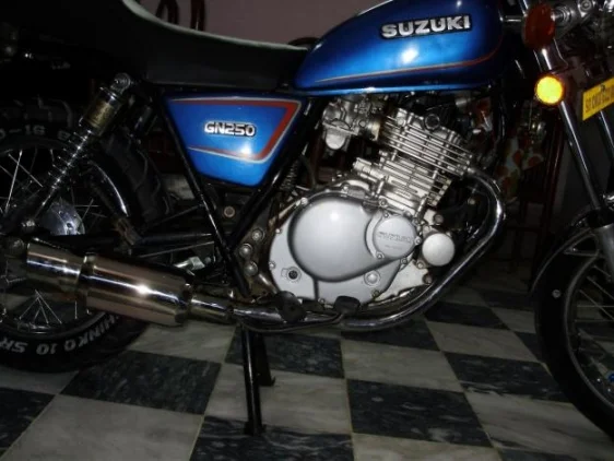 Suzuki GN 250 E