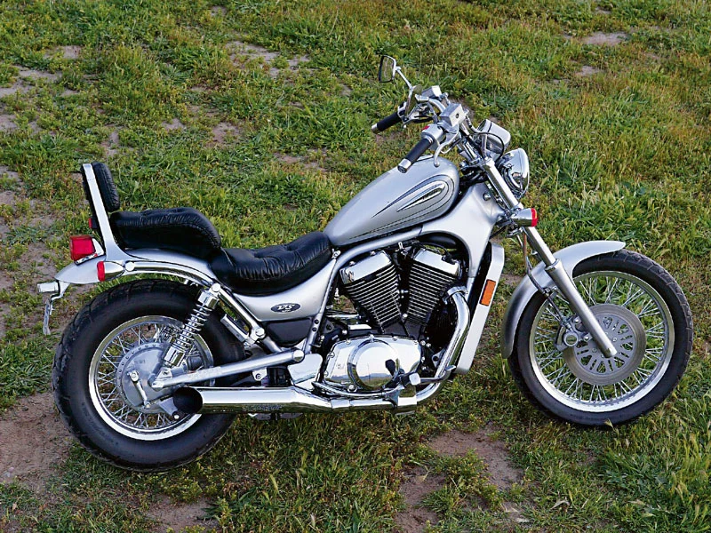 Suzuki Intruder 800