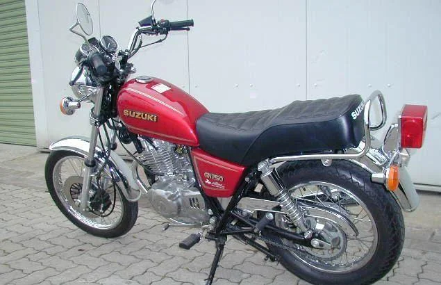 Suzuki GN 250