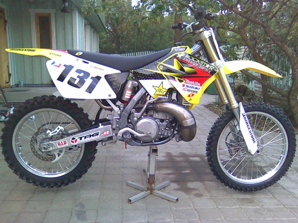 Suzuki RM 250 ZK6 Ricky Carmichael Replica