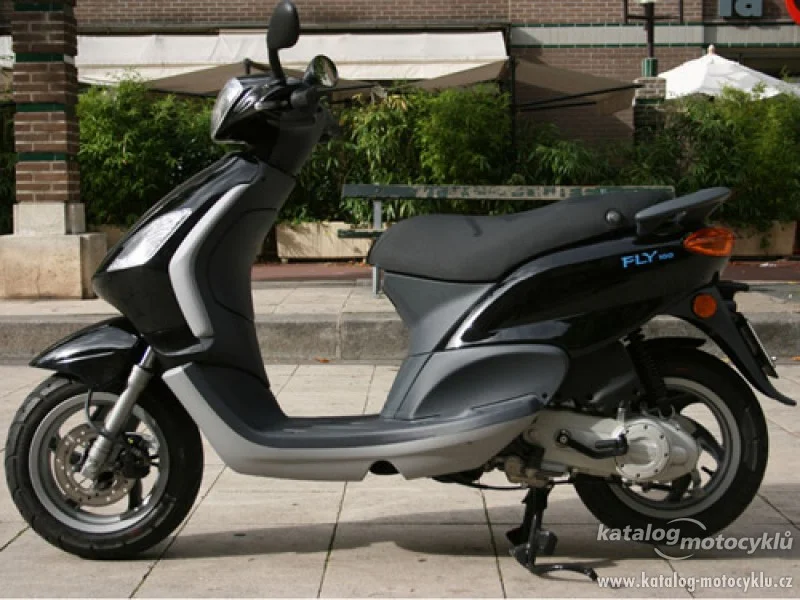 Piaggio Fly 125