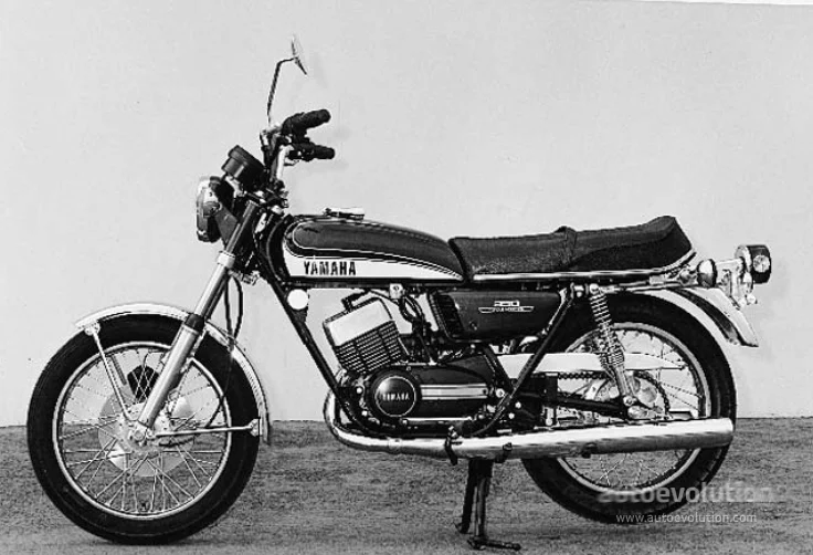 Yamaha RD 350 (5-speed)