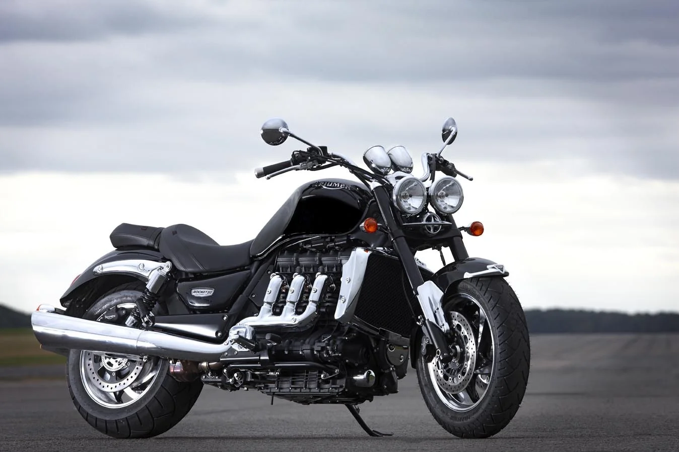 Triumph Rocket III Roadster 2010