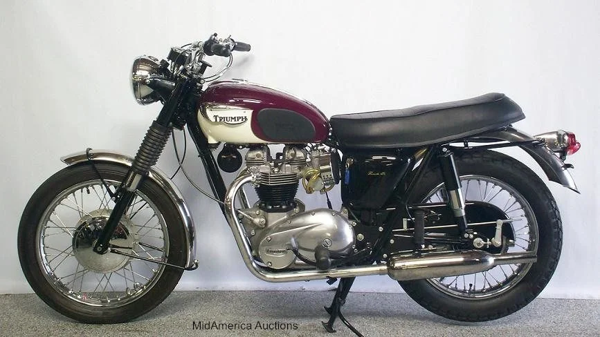 Triumph Bonneville T120C Street Scrambler