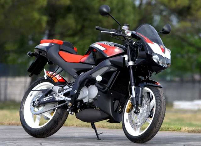 Aprilia Tuono 125