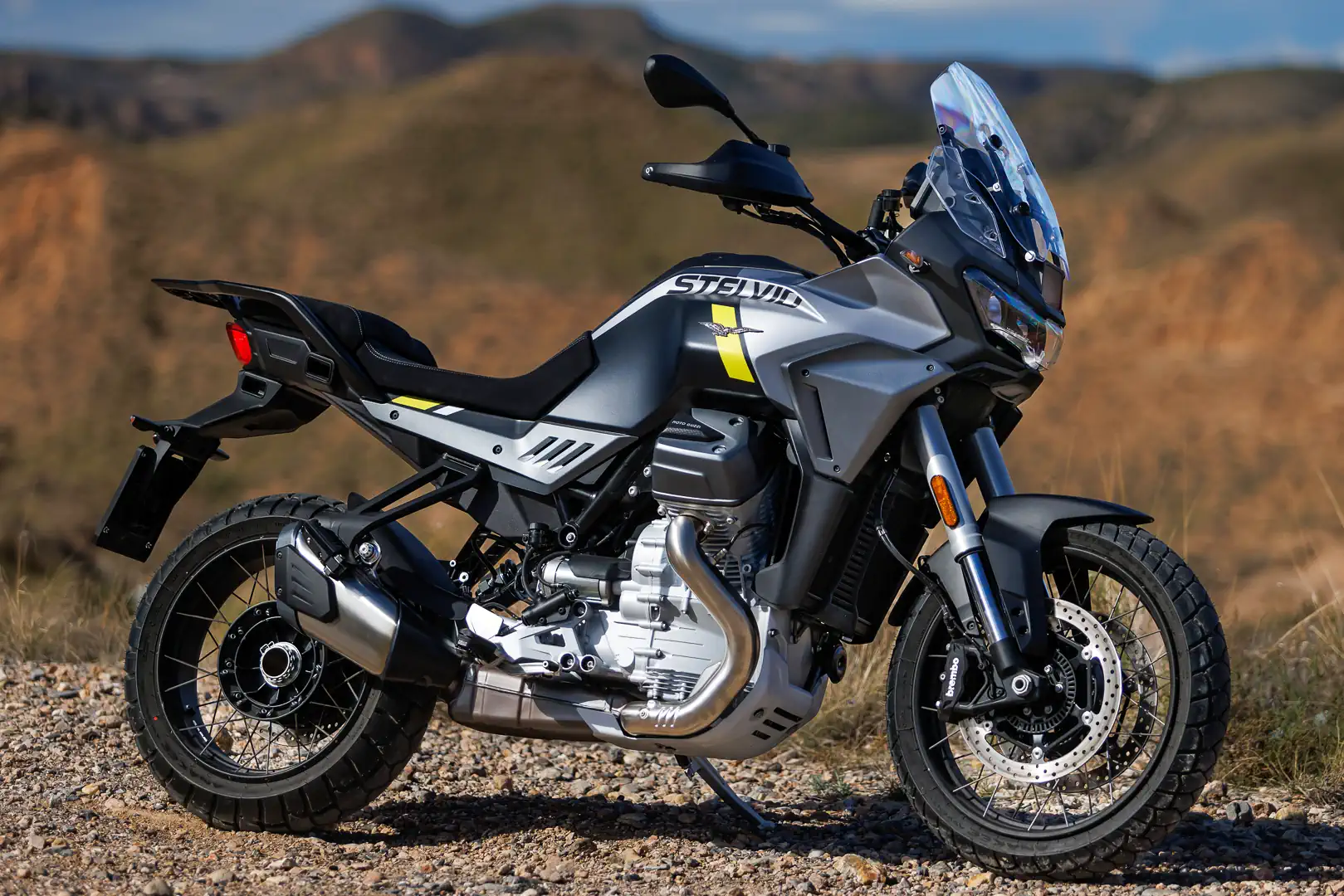 Moto Guzzi Stelvio 2024