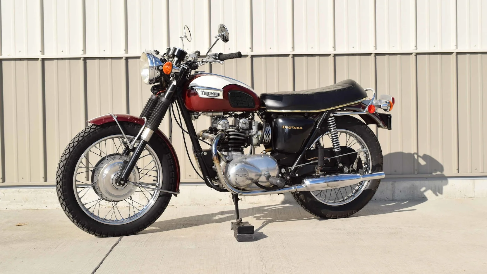 Triumph T 100 R Daytona