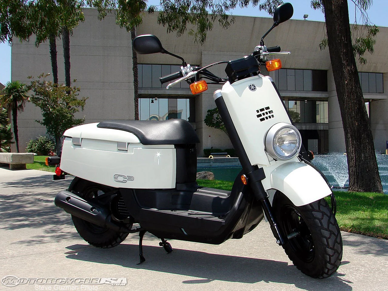 Yamaha C3