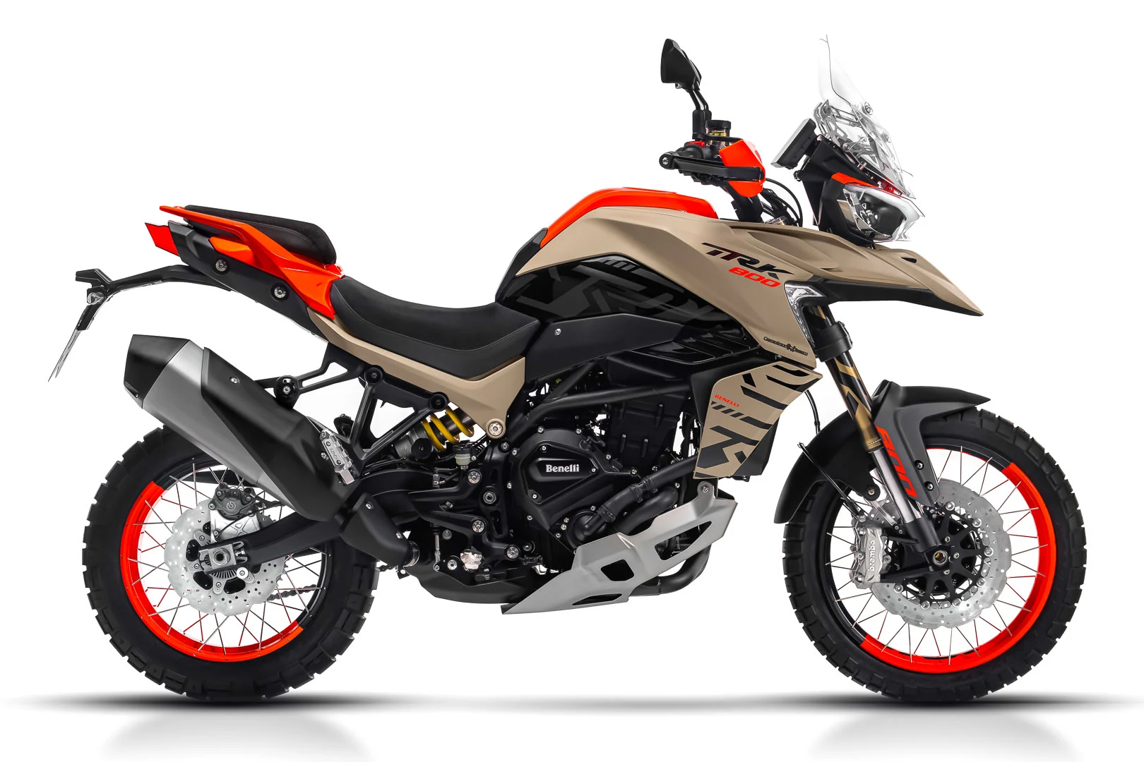 Benelli TRK 800