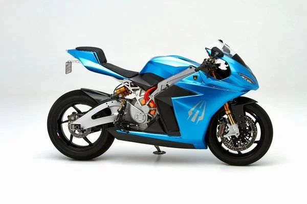 Lightning Strike Carbon 2021