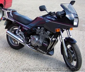 Yamaha XJ 900