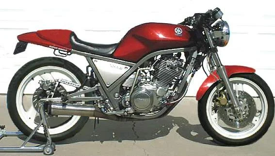 Yamaha SRX 6