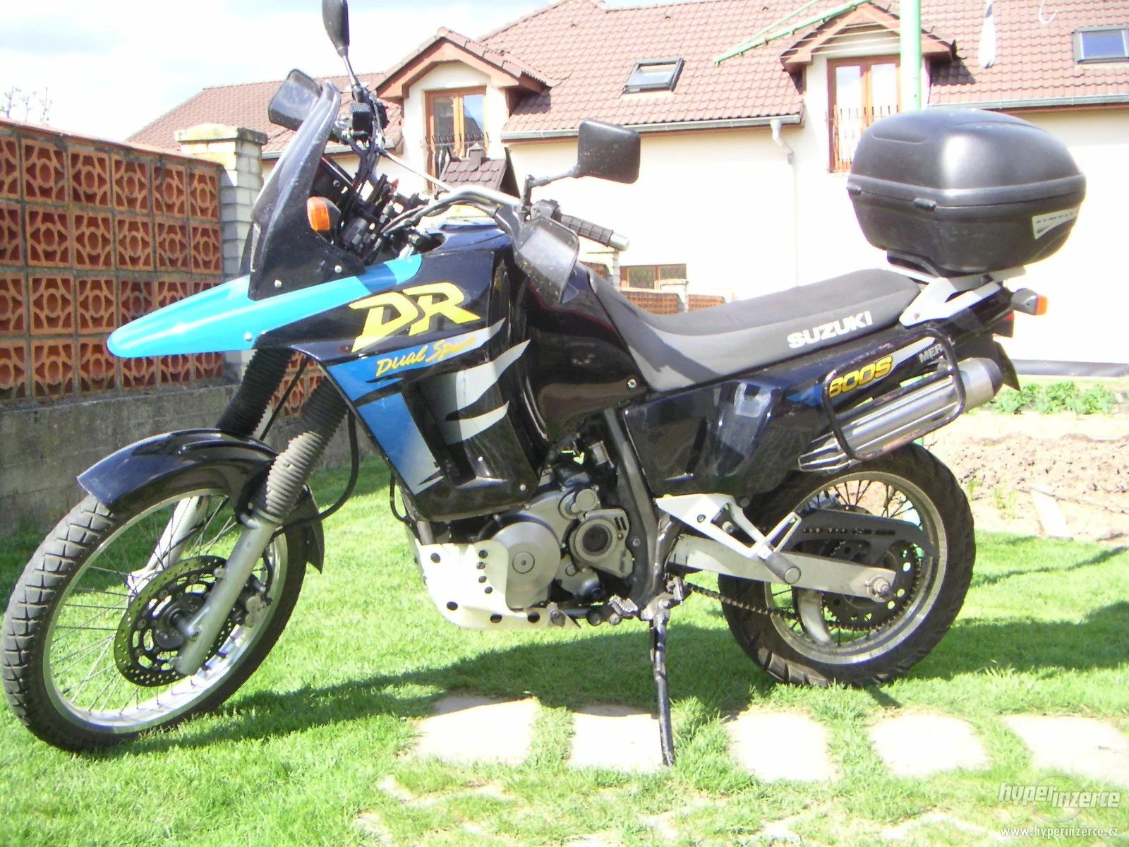 Suzuki DR 800 S