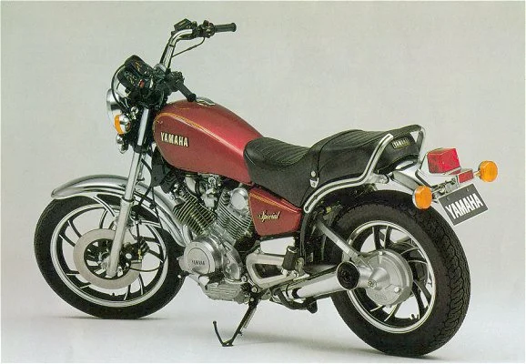 Yamaha XV 750 SE