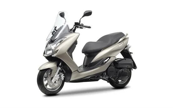 Yamaha Majesty