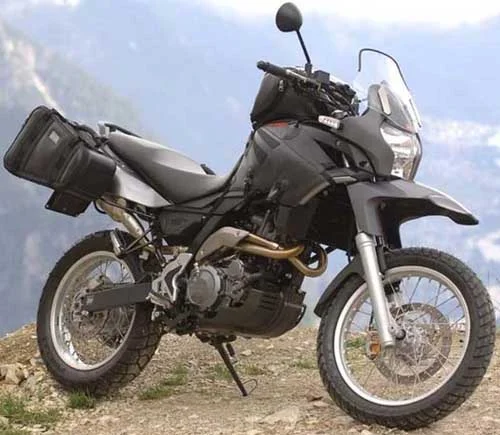 Aprilia Pegaso 650 Strada