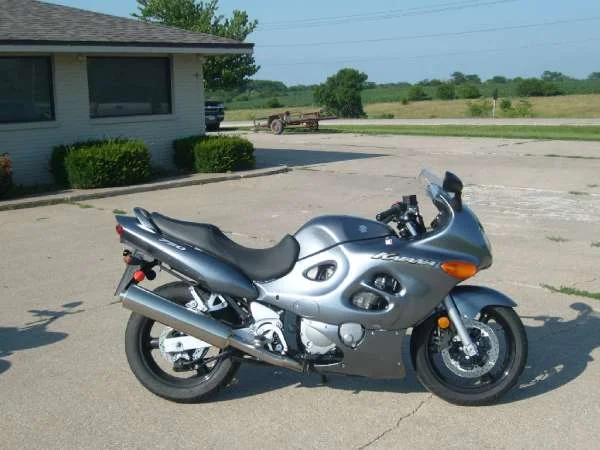 Suzuki Katana 750