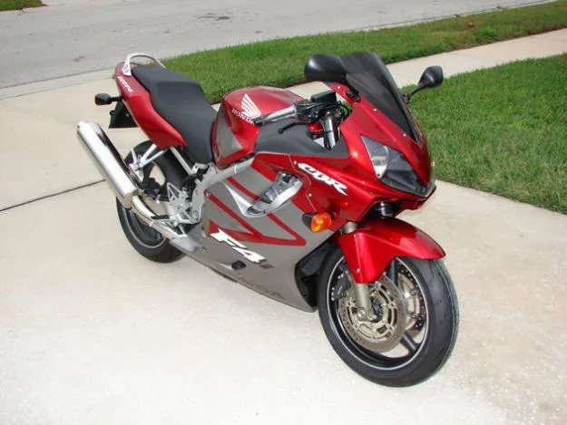Honda CBR 600 F4i