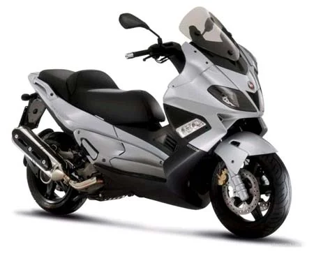 Gilera Nexus 500