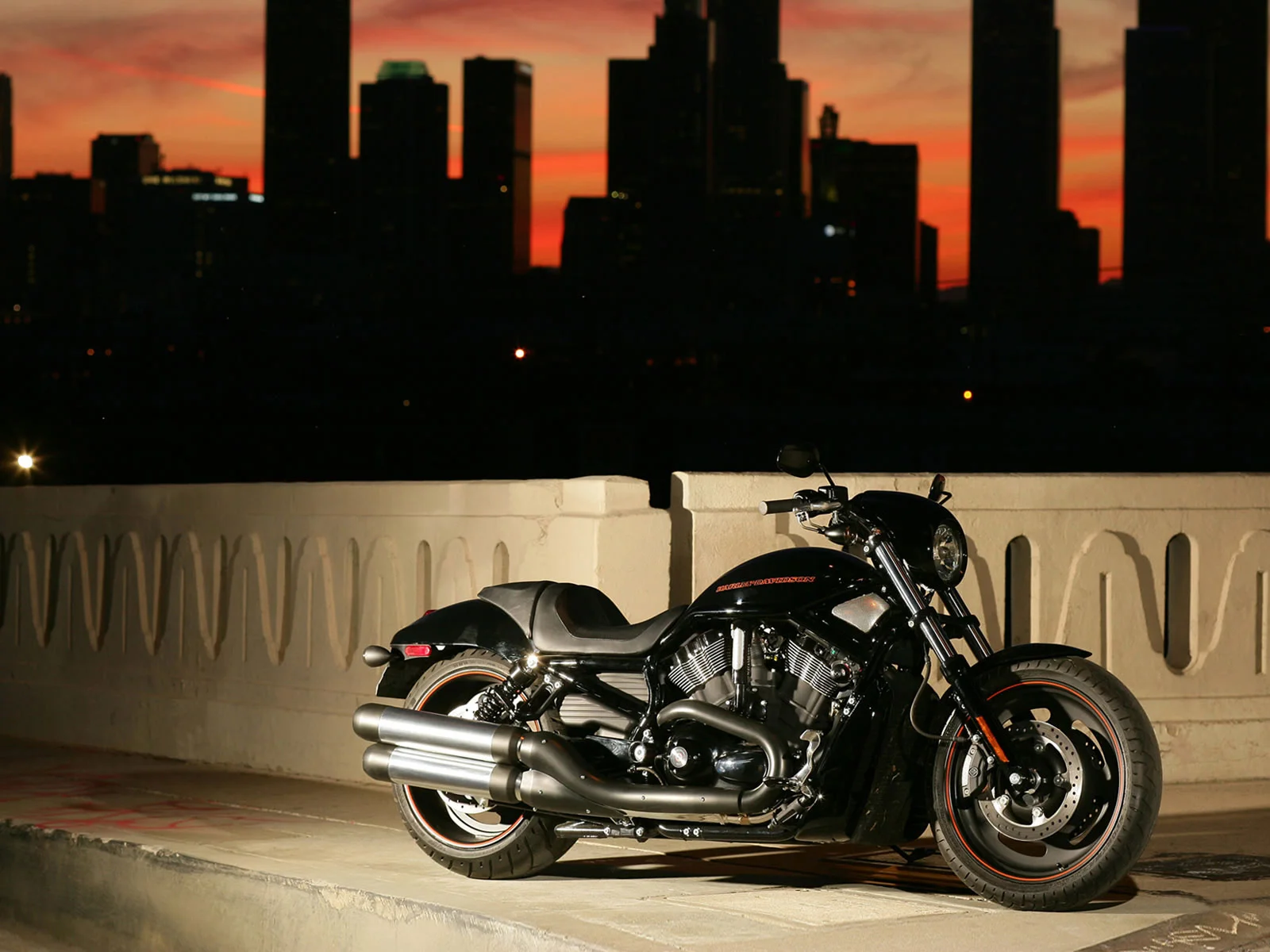 Harley-Davidson VRSCDX Night Rod Special