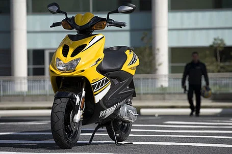Yamaha Aerox Race Replica