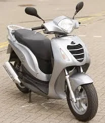 Honda PS125i Passion