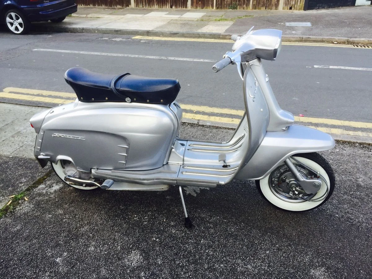 Lambretta LI 150 Silver Special