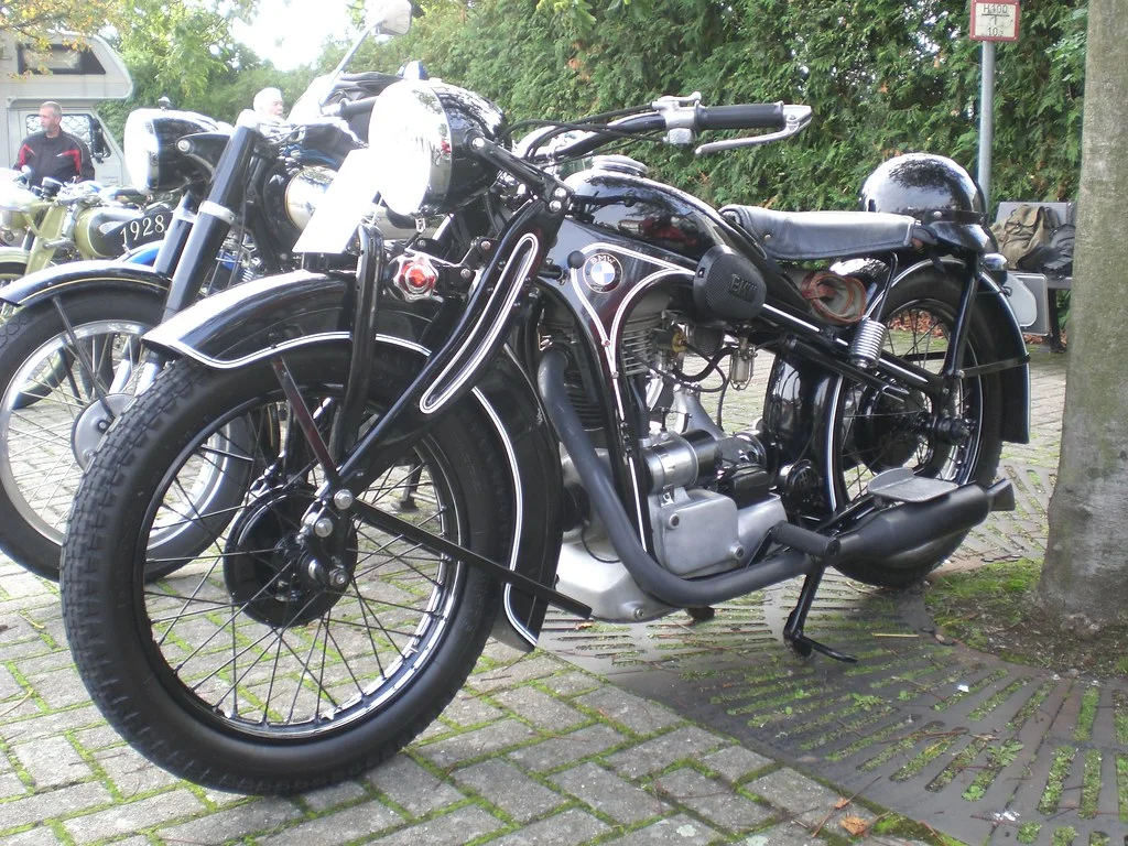 BMW R4 Series 5