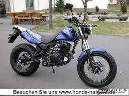 Hyosung RT 125 Karion