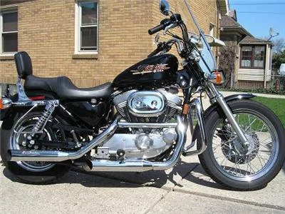 Harley-Davidson 883 Sportster Hugger