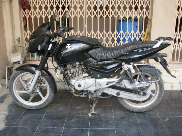 Bajaj Pulsar 150 DTS-i